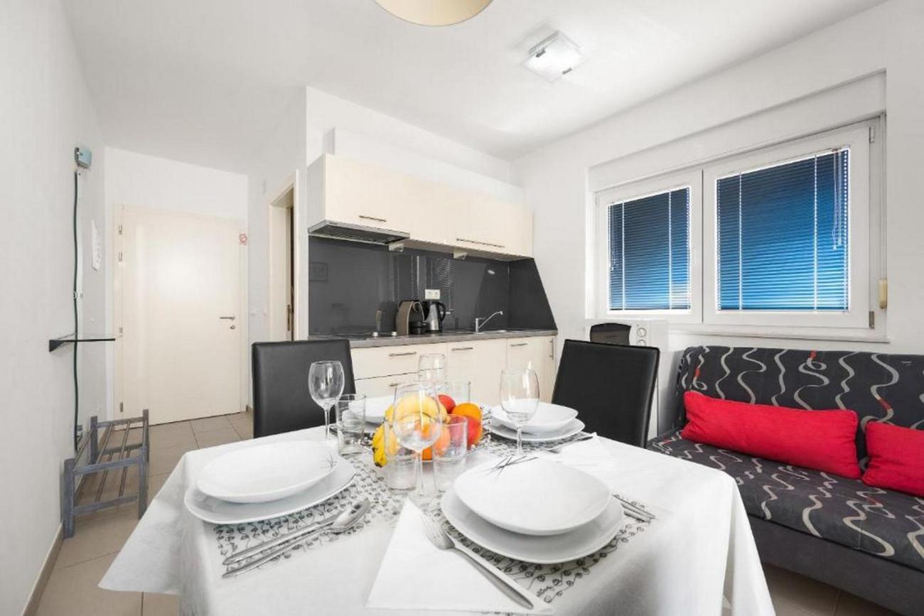 Apartments Bluemare Pakoštane Eksteriør bilde